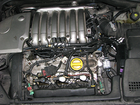 Renault_Laguna_3.0_24V_190ps 2001
